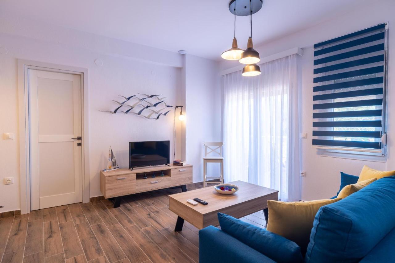 Ferienwohnung Elvis Nest Nea Moudania Exterior foto