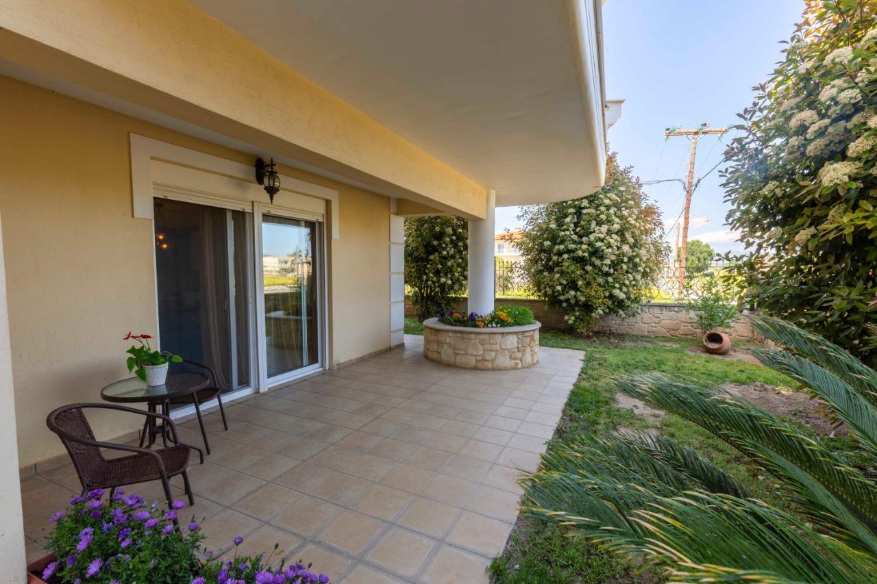 Ferienwohnung Elvis Nest Nea Moudania Exterior foto