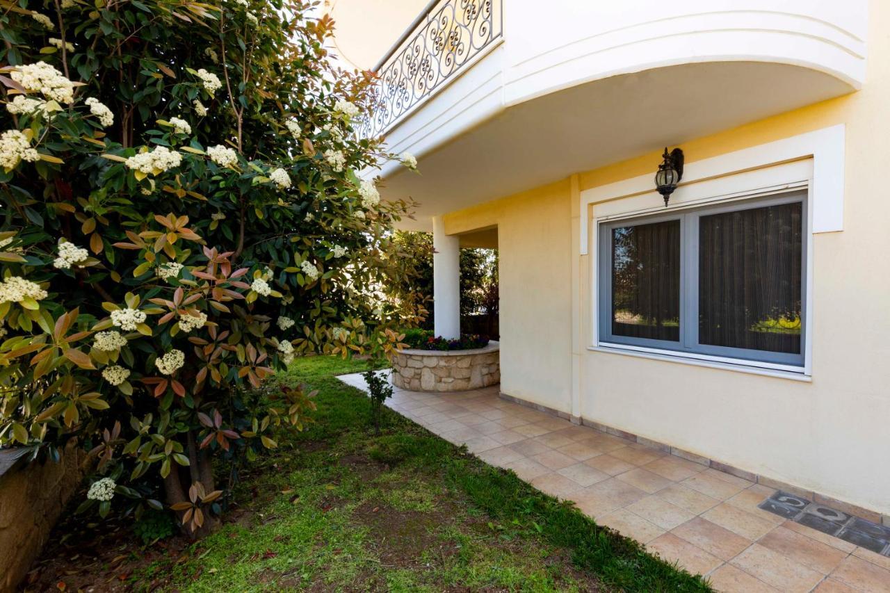Ferienwohnung Elvis Nest Nea Moudania Exterior foto